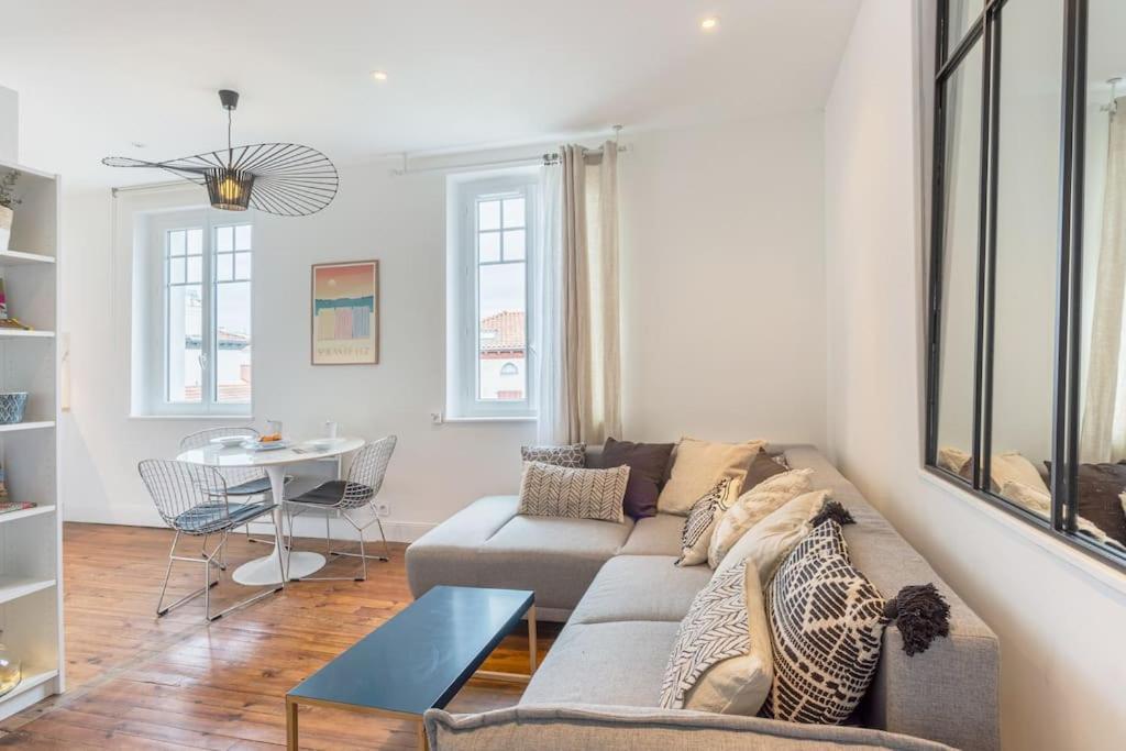 Appartement Rue Gambetta, Plage A 2 Min Saint-Jean-de-Luz Extérieur photo